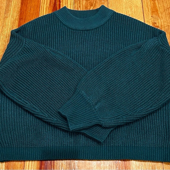 Gianni Bini Sweater - Picture 1 of 4